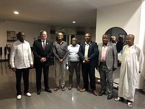 Sur la rencontre de S.E.M. Andrey Andreev, Ambassadeur de la Fédération de Russie en République de Madagascar, avec les représentants de l’Union des Chambres de Commerce, d'Industrie et d'Agriculture des Comores, ainsi qu’avec le Ministre des transports M